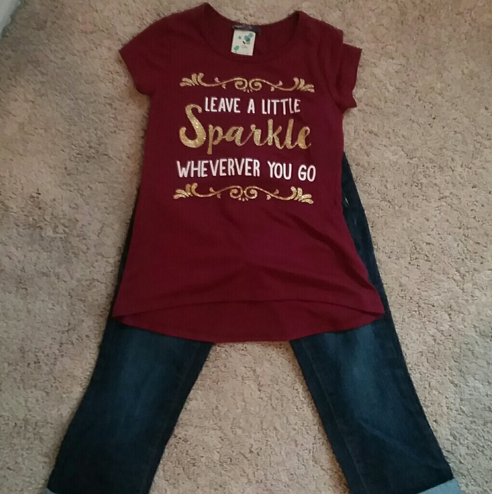 DONATED -Graphic Top with Glitter